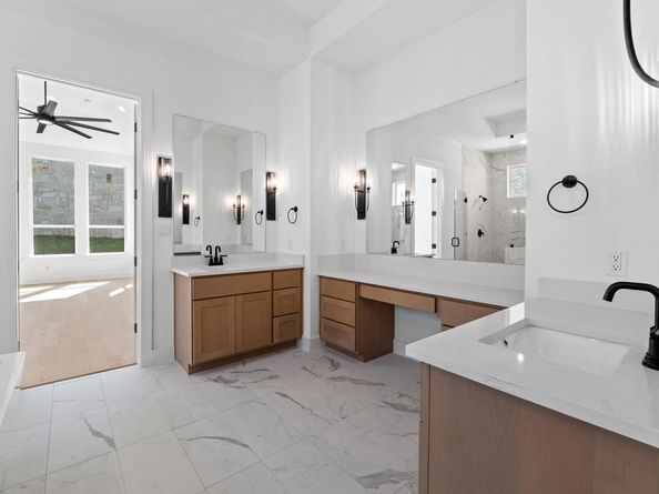1424 Jolie Rose BND, Leander TX 78641