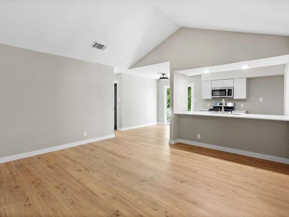 1800 Nicole CIR A & B, Round Rock TX 78664