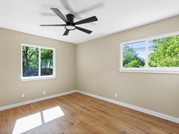 1800 Nicole CIR A & B, Round Rock TX 78664