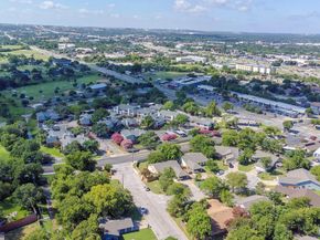 1800 Nicole CIR A & B, Round Rock TX 78664