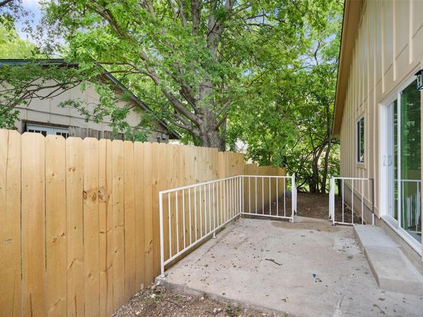 1800 Nicole CIR A & B, Round Rock TX 78664