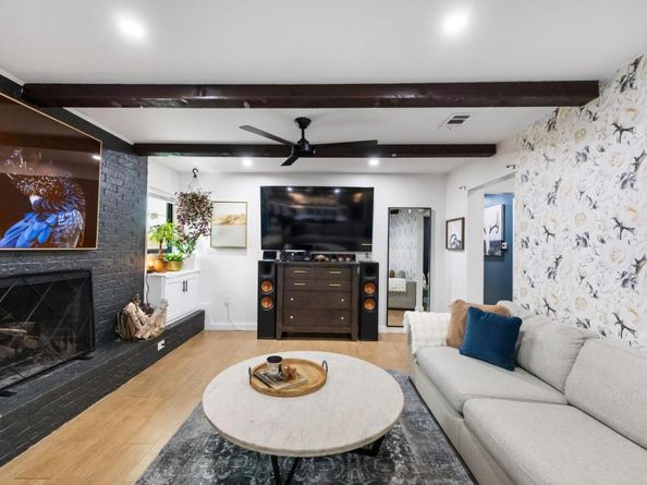 8707 Primrose Ln, Austin TX 78757