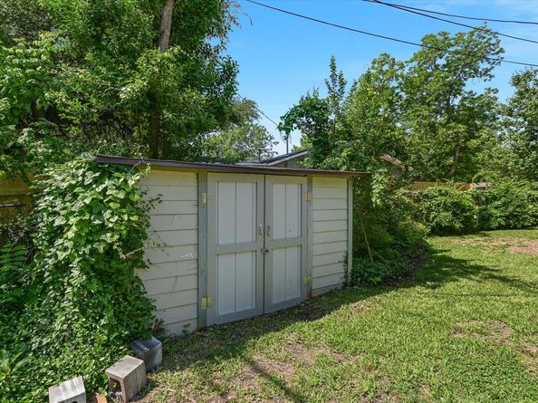 6009 Belfast DR, Austin TX 78723