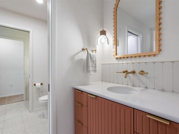 5914 Fairlane DR, Austin TX 78757