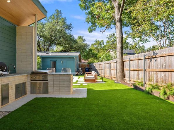 5914 Fairlane DR, Austin TX 78757