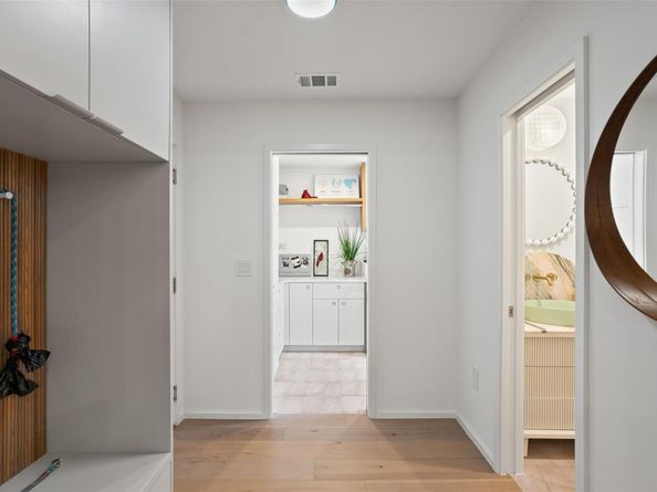 5914 Fairlane DR, Austin TX 78757