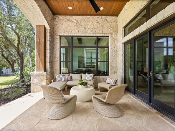 8217 Carranzo DR W, Austin TX 78735