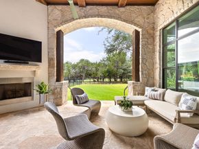 8217 Carranzo DR W, Austin TX 78735