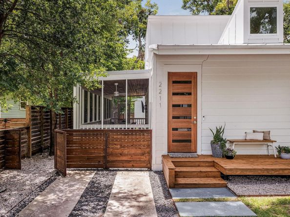 2211 Canterbury ST, Austin TX 78702