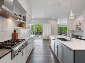 2500 Cedarview DR, Austin TX 78704