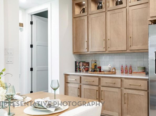 353 Blue Summit BND, Liberty Hill TX 78642