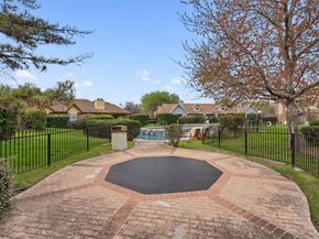 1601 Faro DR 704, Austin TX 78741