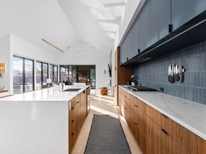 7502 Saint Louis ST, Austin TX 78757