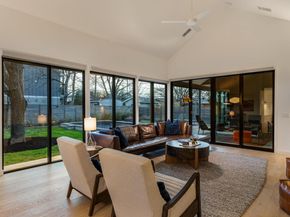 7502 Saint Louis ST, Austin TX 78757