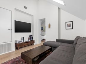 7502 Saint Louis ST, Austin TX 78757