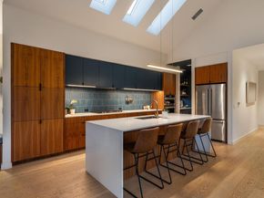 7502 Saint Louis ST, Austin TX 78757