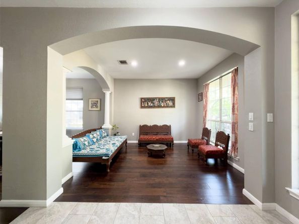 10012 Royal New Kent DR, Austin TX 78717