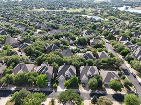 10012 Royal New Kent DR, Austin TX 78717