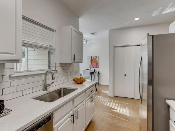 1206 Maple Ave, Austin TX 78702