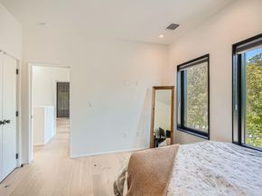 7525 Delafield LN A, Austin TX 78752