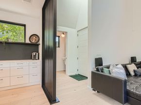 7525 Delafield LN A, Austin TX 78752