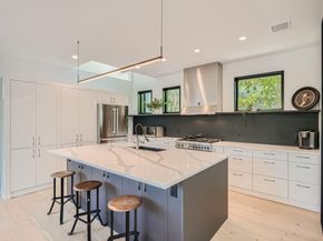 7525 Delafield LN A, Austin TX 78752