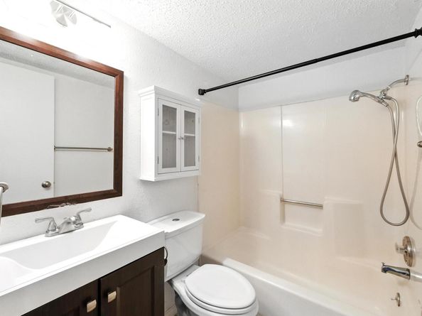 2500 Burleson RD 311, Austin TX 78741