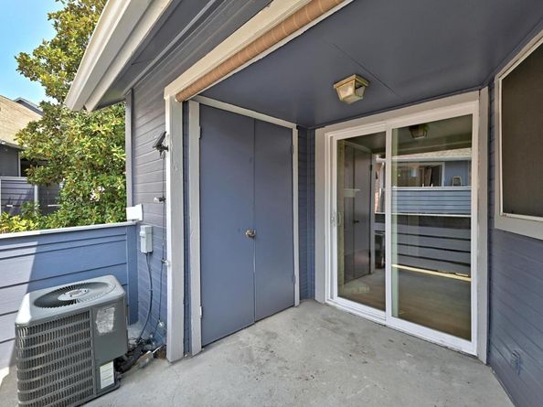 2500 Burleson RD 311, Austin TX 78741