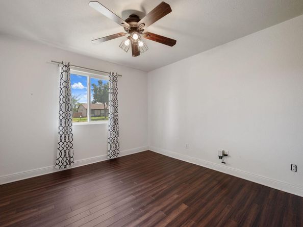 2002 Frontier TRL, Round Rock TX 78681