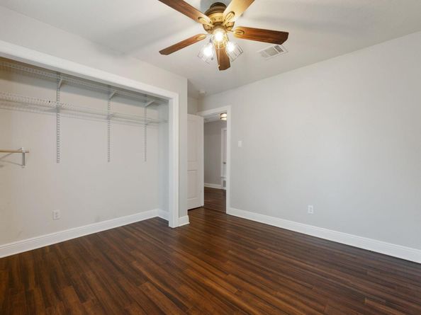 2002 Frontier TRL, Round Rock TX 78681
