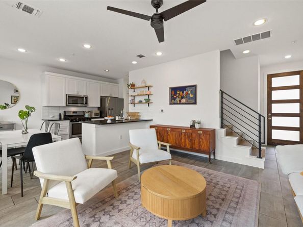 6409 Berkman DR 6, Austin TX 78723