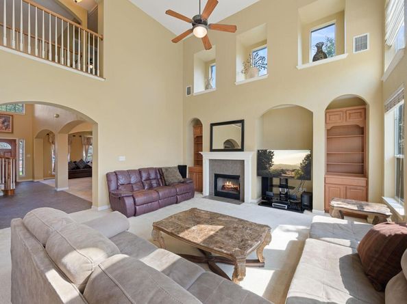 707 House Wren LOOP, Pflugerville TX 78660