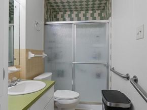 1000 S Center ST, Austin TX 78704