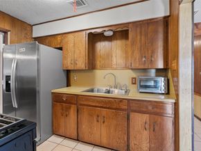 1000 S Center ST, Austin TX 78704