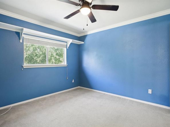 403 Red Hawk DR, Leander TX 78641