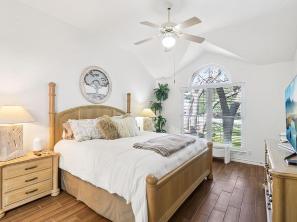 201 Sailmaster ST, Lakeway TX 78734