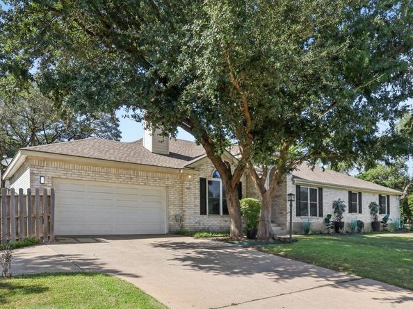 201 Sailmaster ST, Lakeway TX 78734