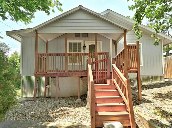 1200 Walnut Ave, Austin TX 78702