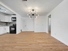 1200 Walnut Ave, Austin TX 78702