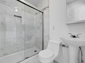 1200 Walnut Ave, Austin TX 78702