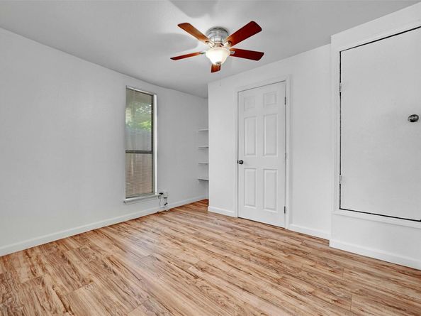 1200 Walnut Ave, Austin TX 78702