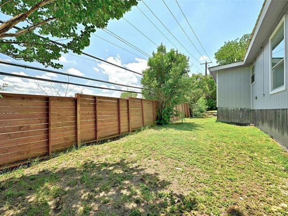 1200 Walnut Ave, Austin TX 78702