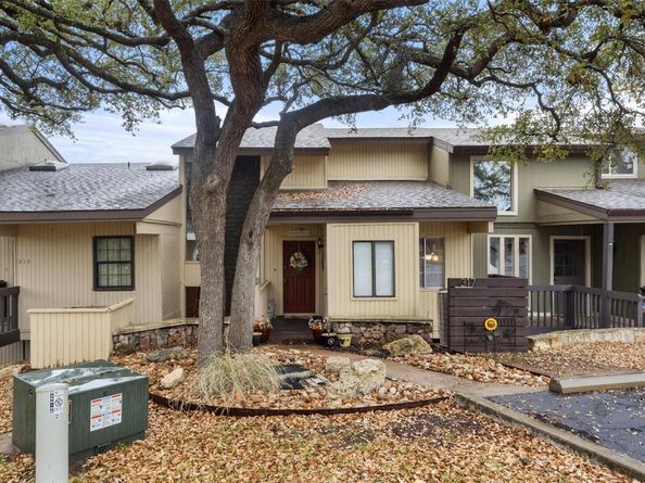 317 Venture BLVD S, Point Venture TX 78645