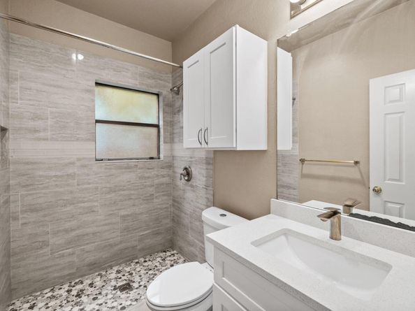 2706 Salado St 210, Austin TX 78705