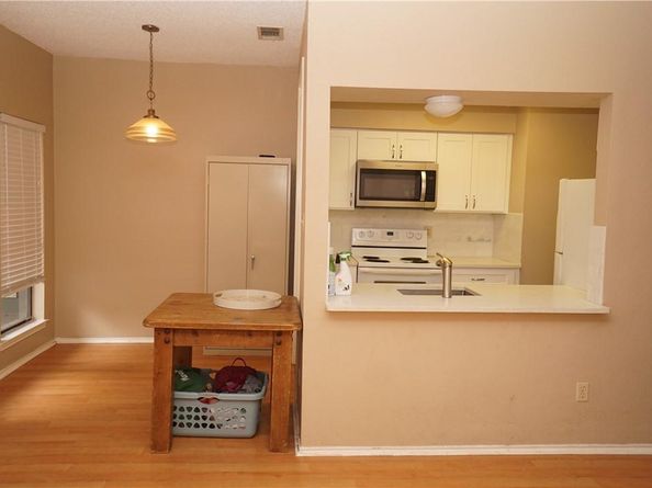 2706 Salado St 210, Austin TX 78705