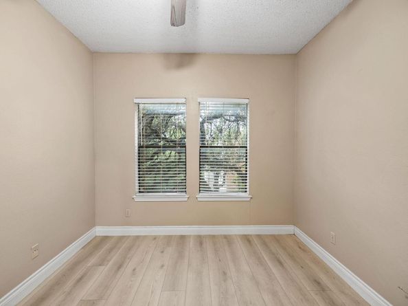 2706 Salado St 210, Austin TX 78705