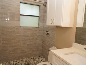 2706 Salado St 210, Austin TX 78705