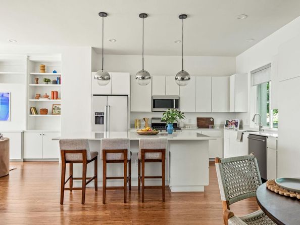 1801 E 2nd ST 9, Austin TX 78702