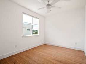 1801 E 2nd ST 9, Austin TX 78702