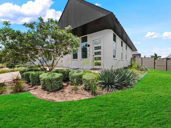 121 Rough Creek RD, Georgetown TX 78628